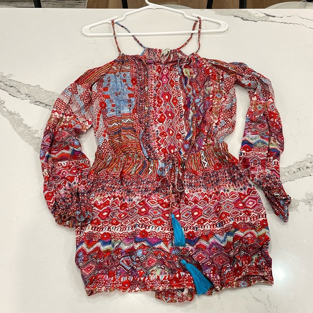Umgee USA Rayon Cold-Shoulder Boho romper. Perfect for summer! Size: Med